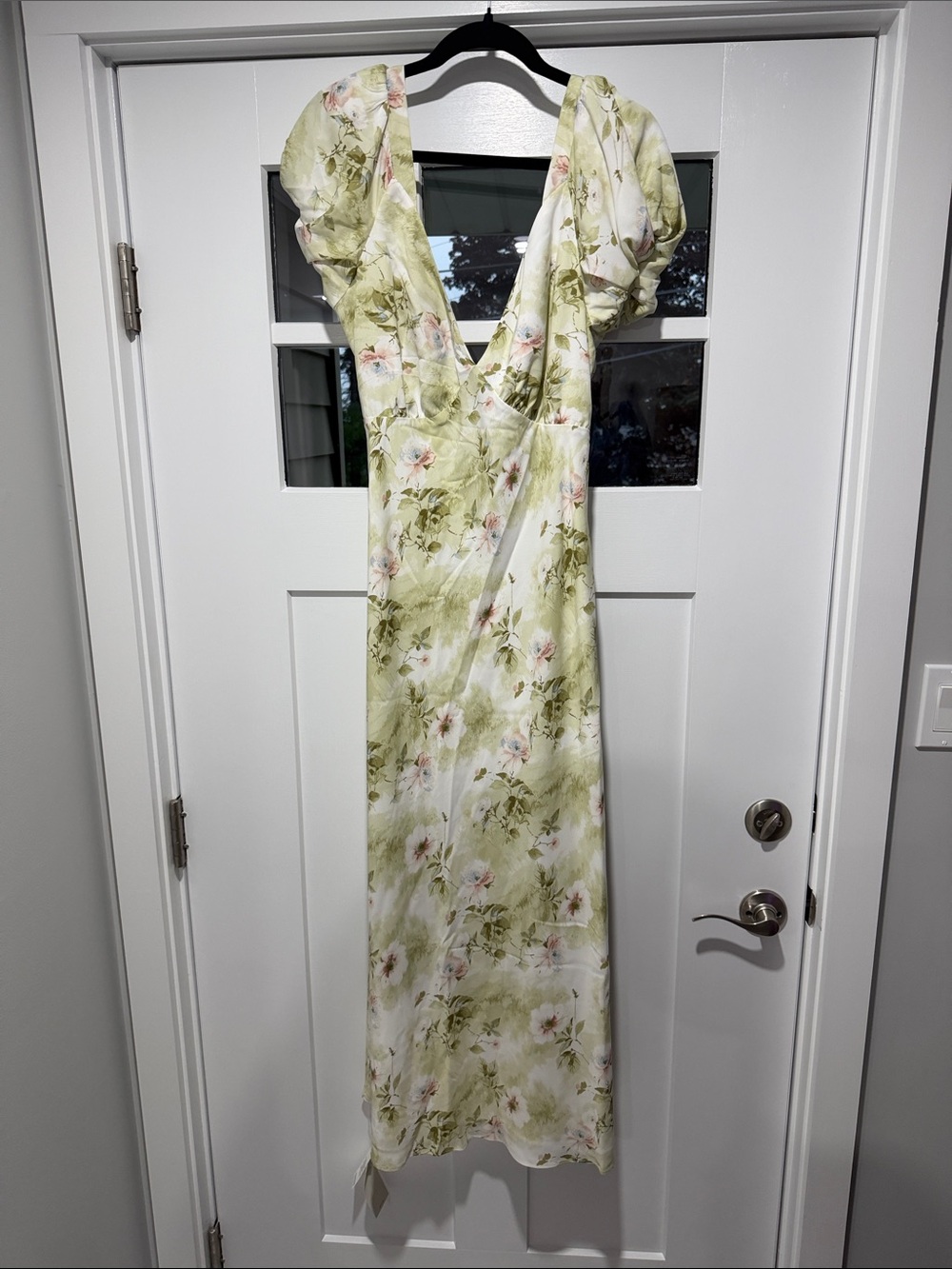 Abercrombie & Fitch Light Green Floral V-Neck Maxi Dress